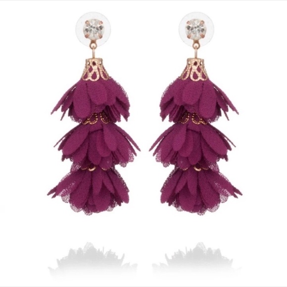 Flower Petal Layered Tassel Earrings - Picture 3 of 8